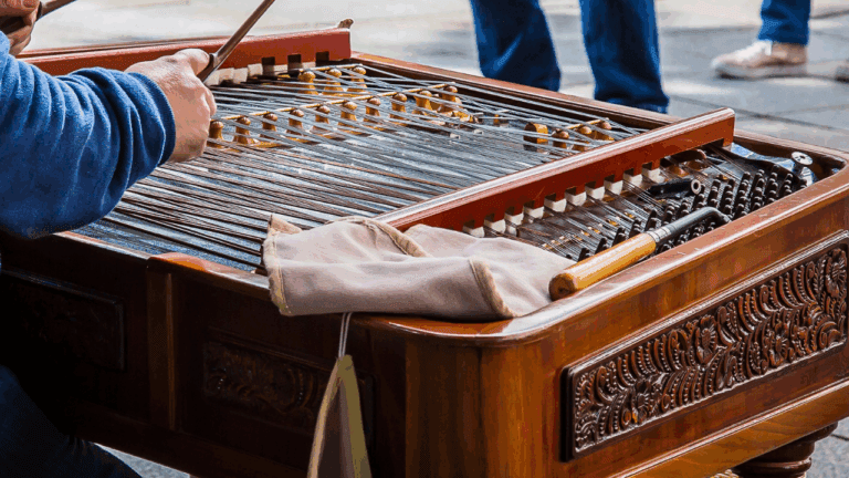 cimbal_vino_kc_svoboda_2025